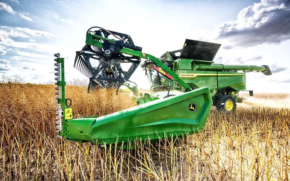 John Deere launches new combine in Texas