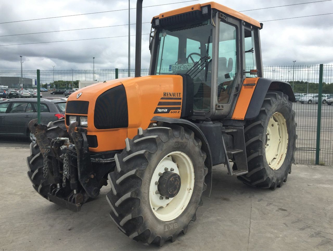 Over 20 'modern' tractors up for auction in Co. Kildare