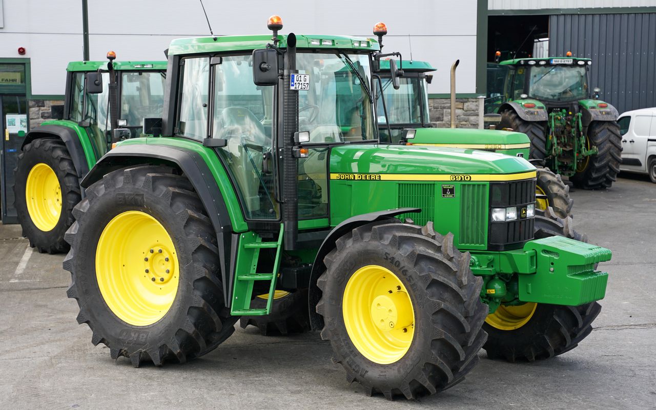 Old John Deeres never die at Murphy Agri Machinery in Galway