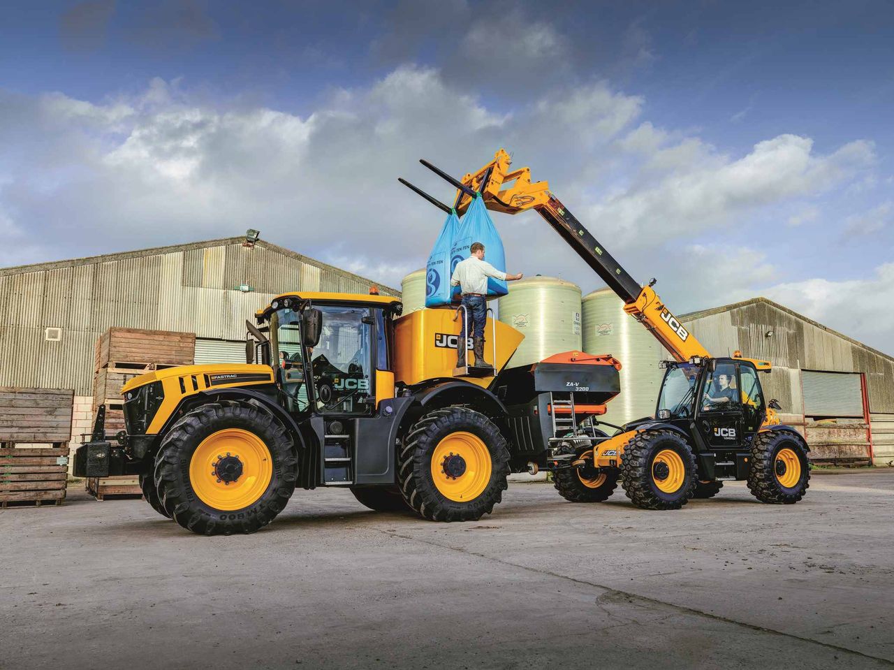 Watch: JCB launches new Loadall for the farming sector