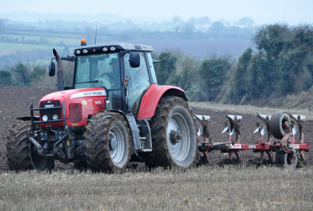 Tillage management: Ploughing...if the weather allows
