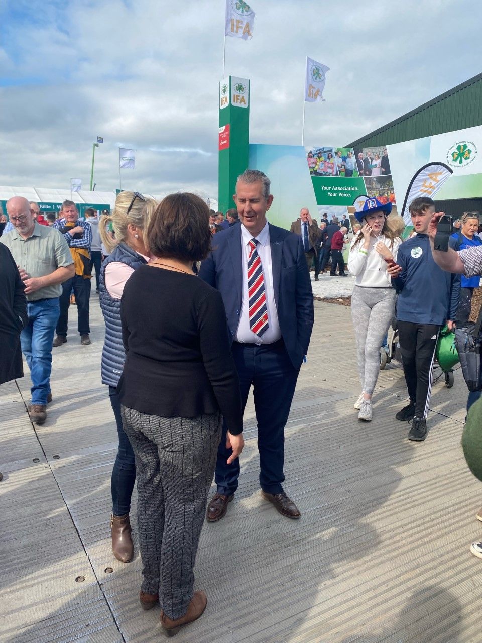 Edwin Poots attends attends Ploughing for first time