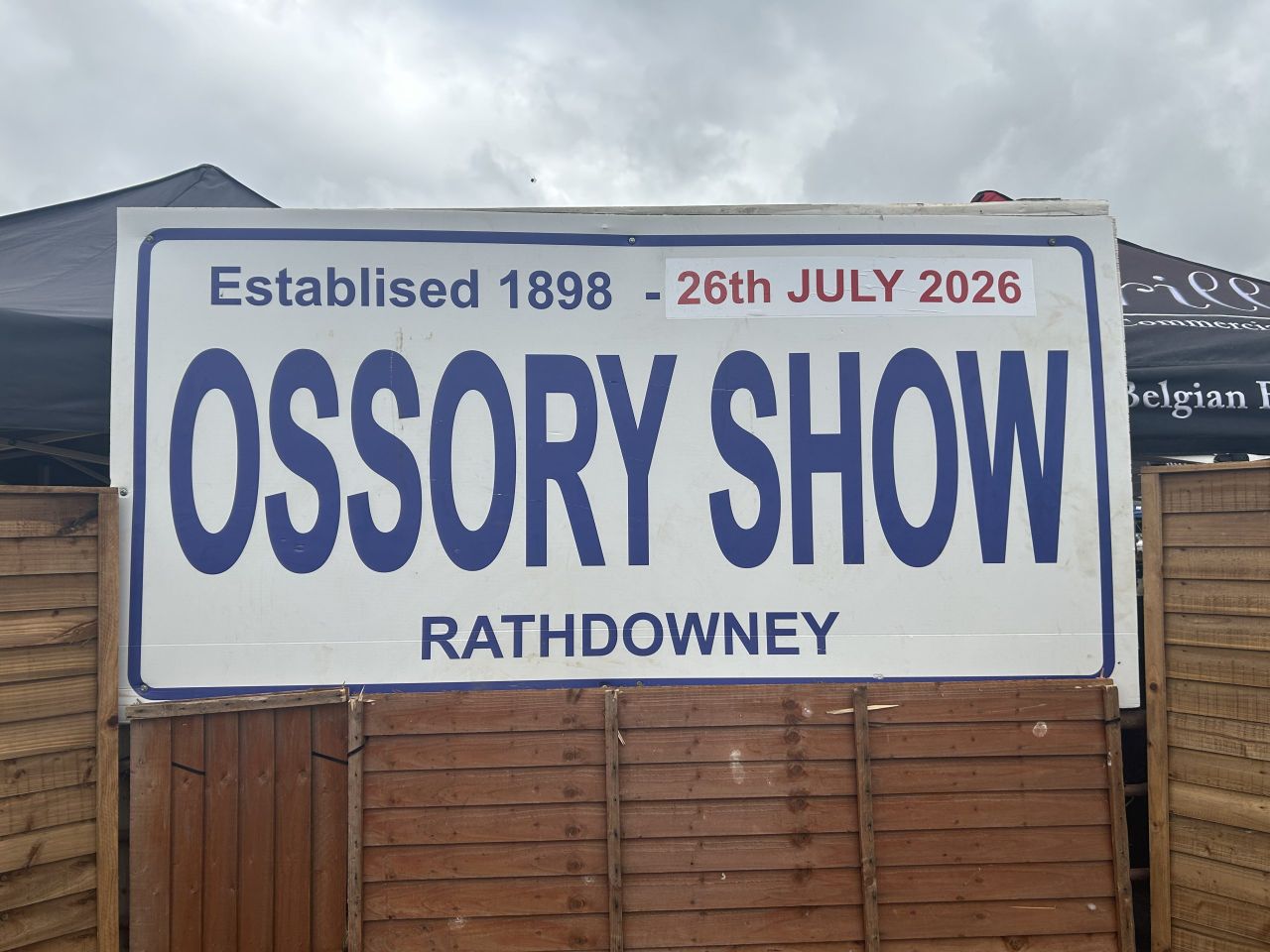 Listen - Tractor pulling, trucks and threshing at Ossory Show