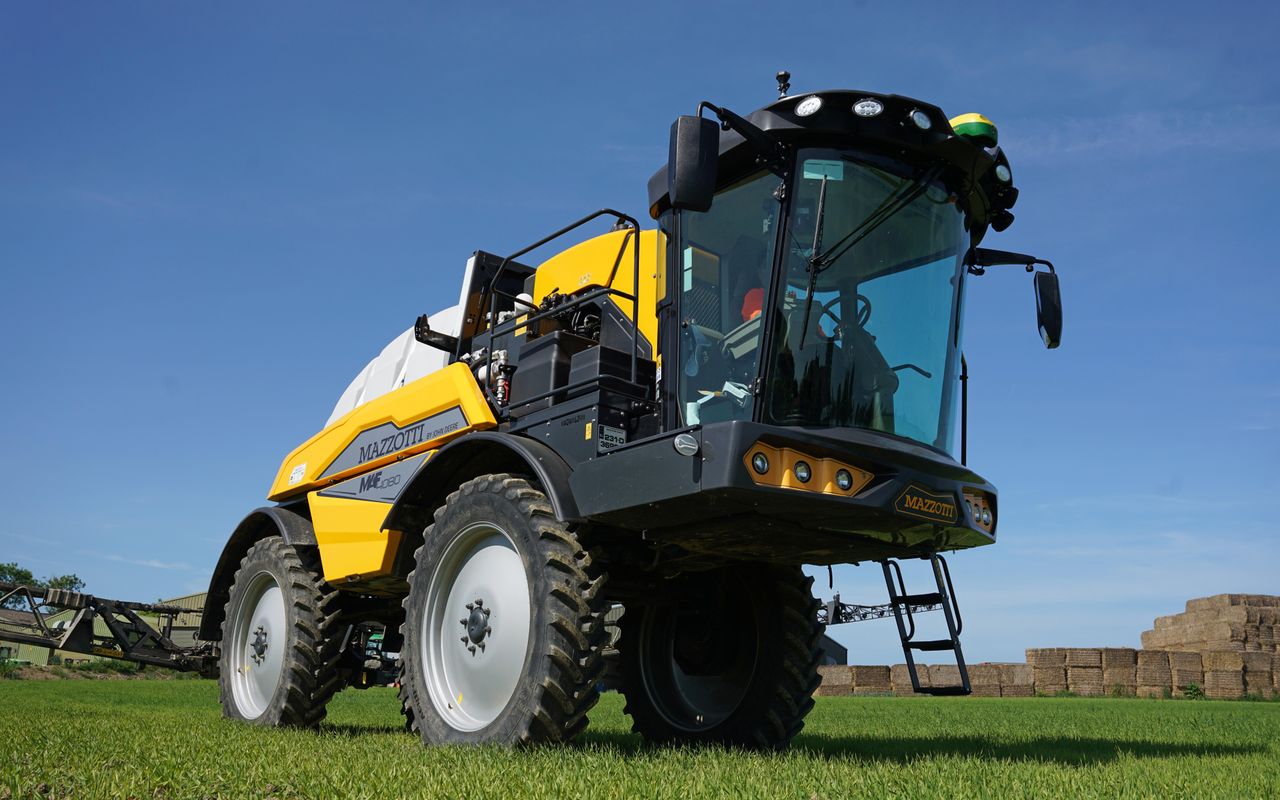 Focus: First Mazzotti self-propelled sprayer at work in Ireland