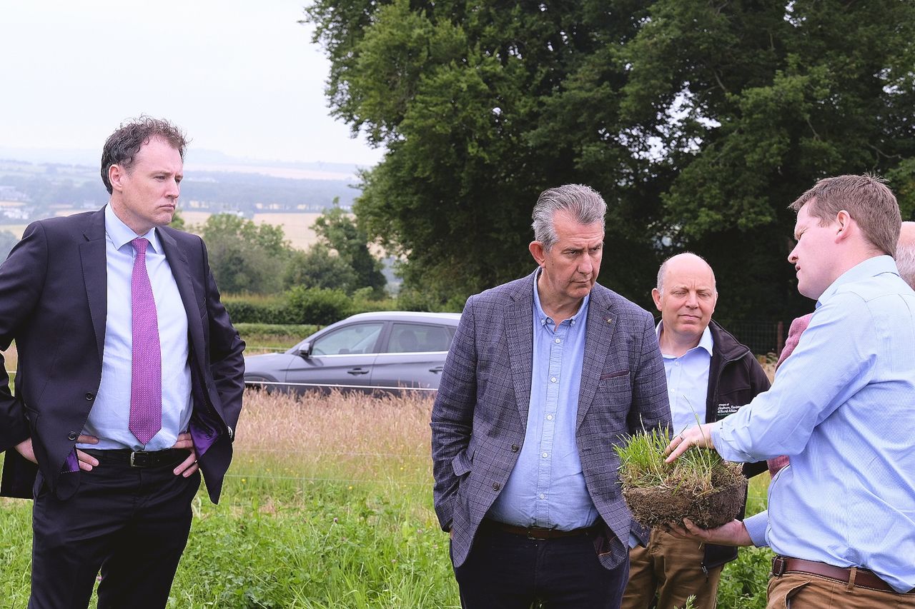 ROI and NI ministers learn of latest research at Devenish
