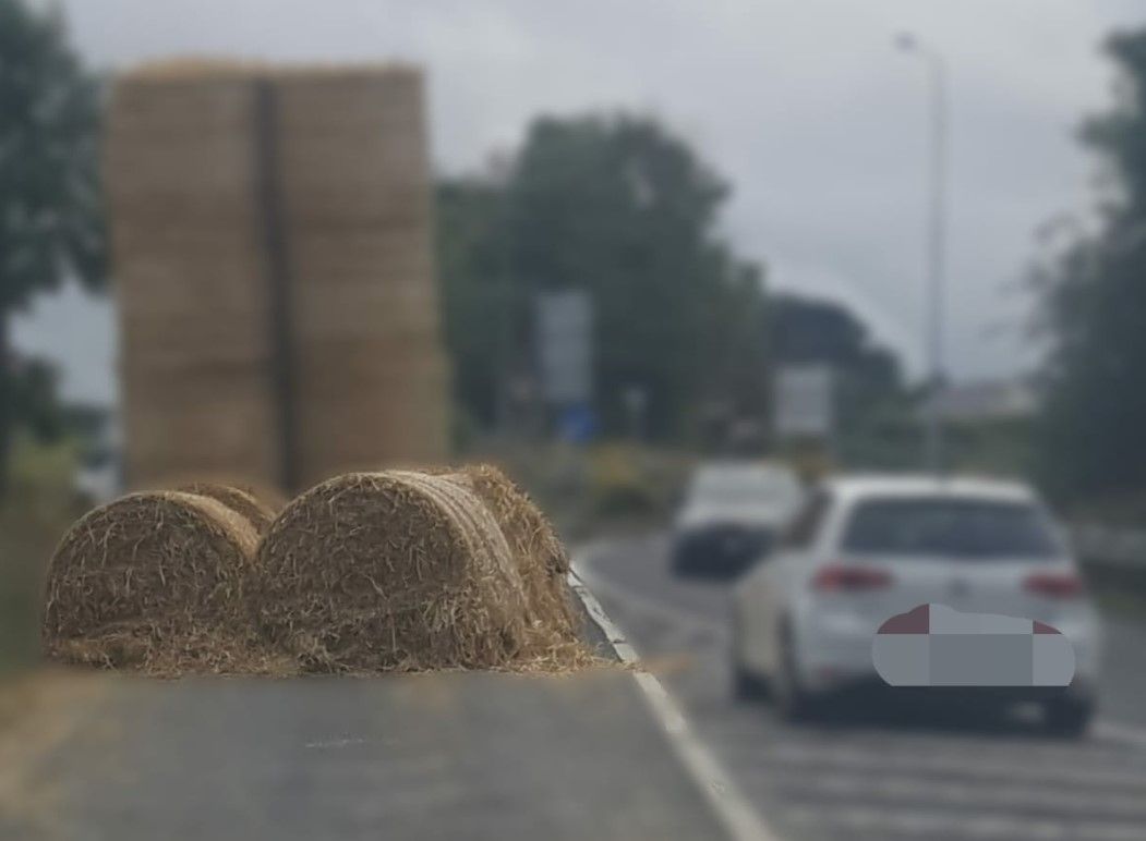Public urged to secure loads following botched bales trip