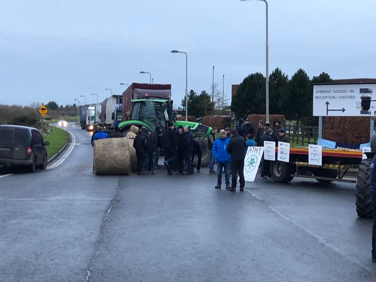 IFA blocks Aldi distribution centre in Naas