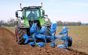 Carbon plough to be introduced by Lemken - Agriland.ie