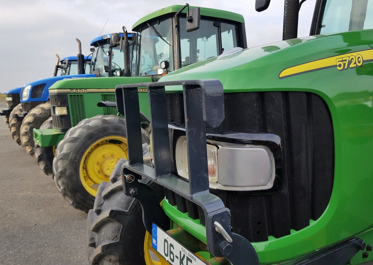 Pics: Tractors at the ready for second FTMTA auction