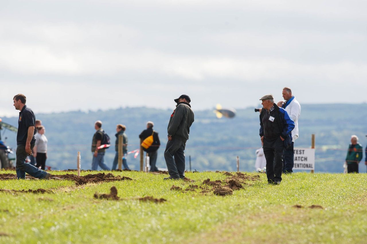 Ploughing weather: it looks set to be dry next week!