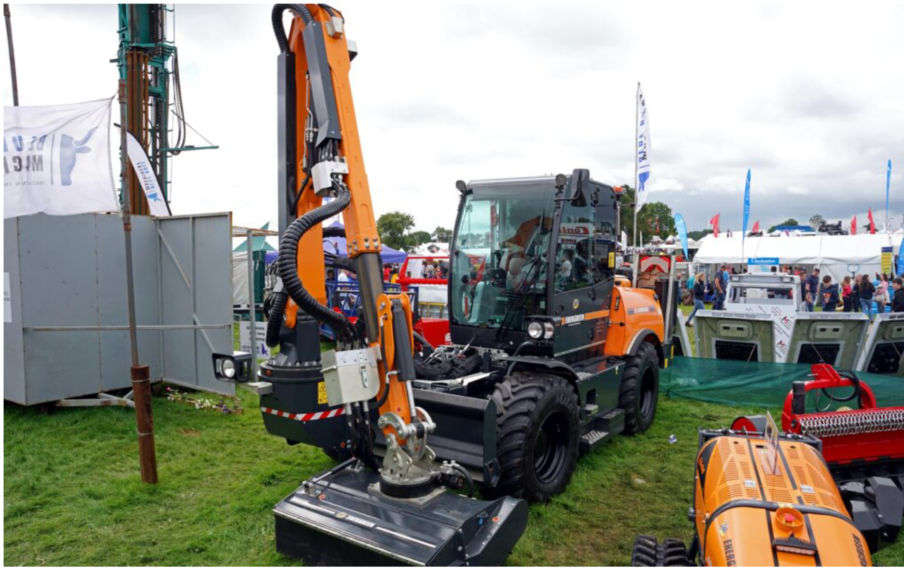 Self-propelled hedge cutter makes Irish debut