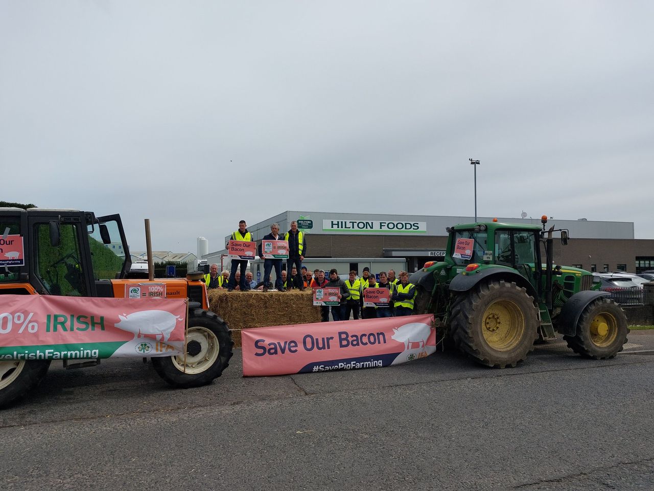Pig farmers take to streets again for Drogheda protest