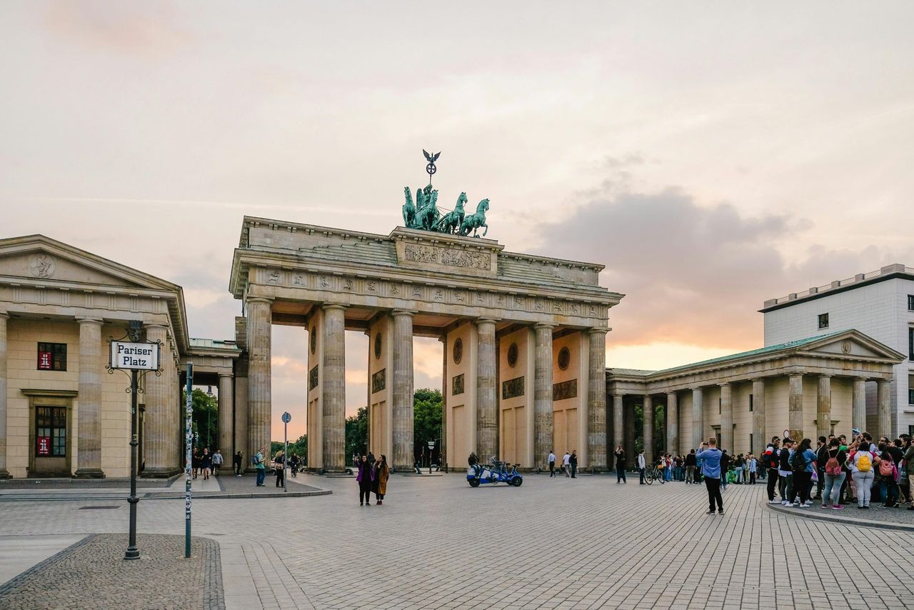German agri minister meets sector stakeholders on foot-and-mouth