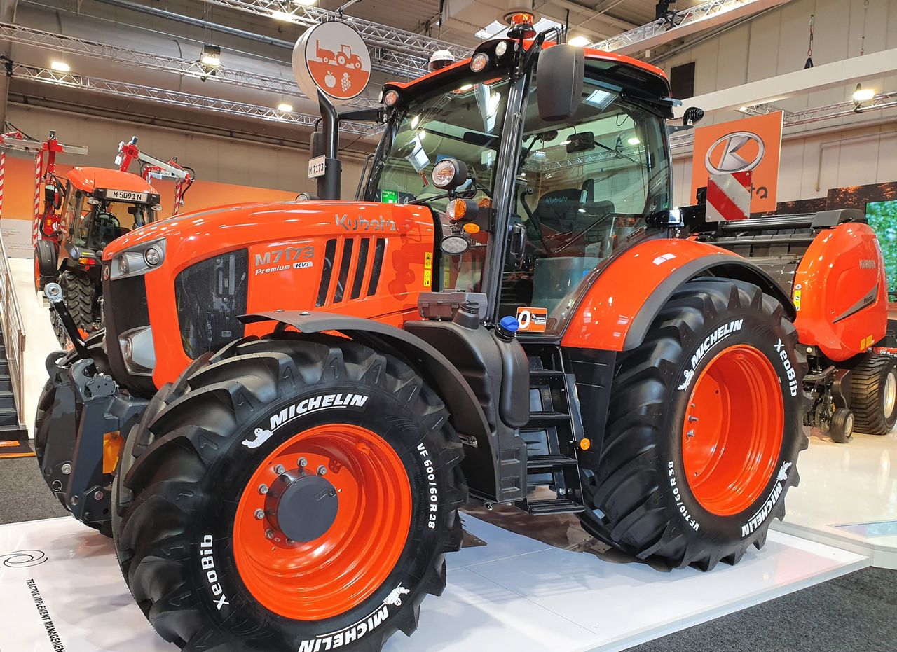 Make way for the third generation: Kubota unveils new 130-170hp tractors