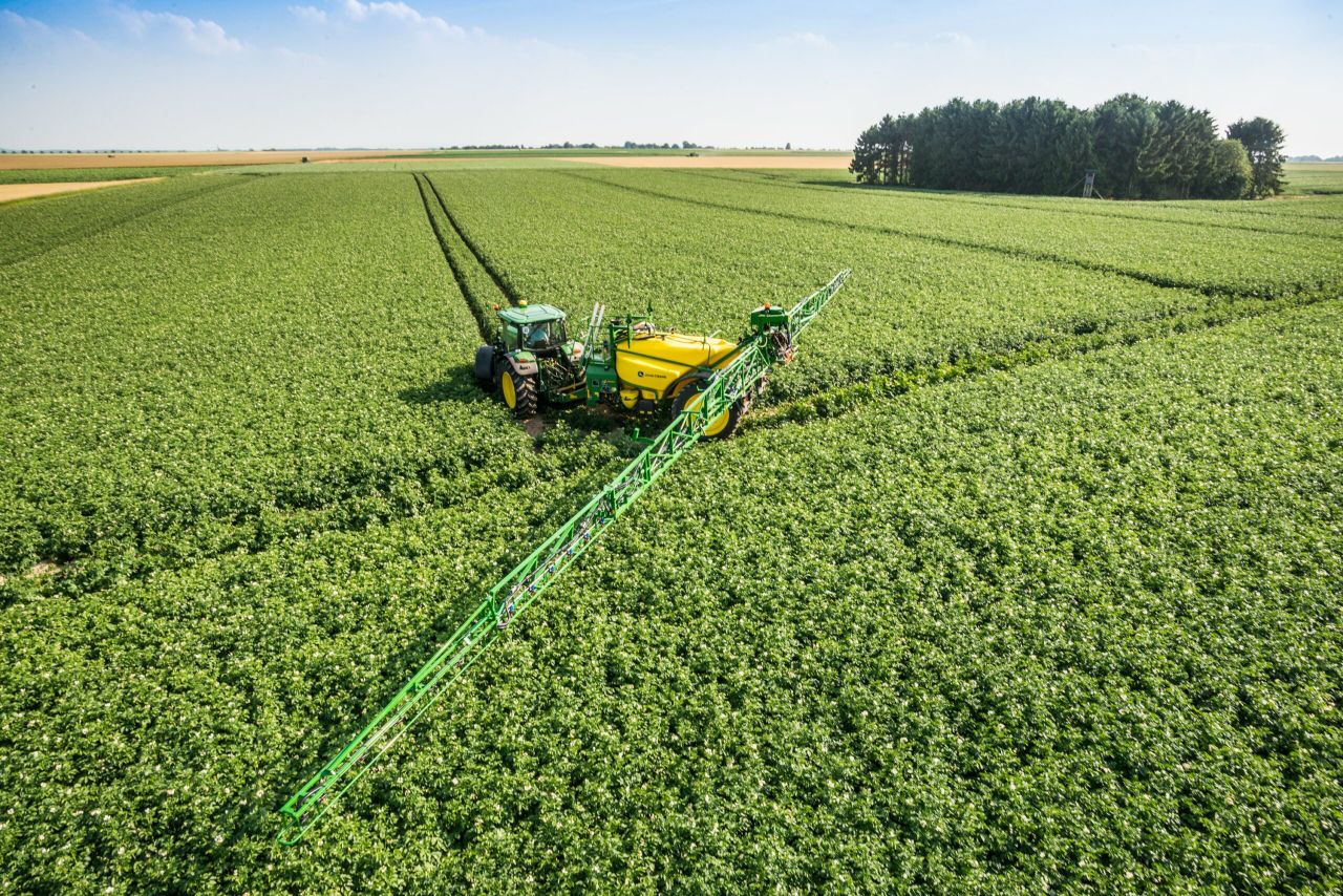 New high-end options on the market for John Deere sprayers