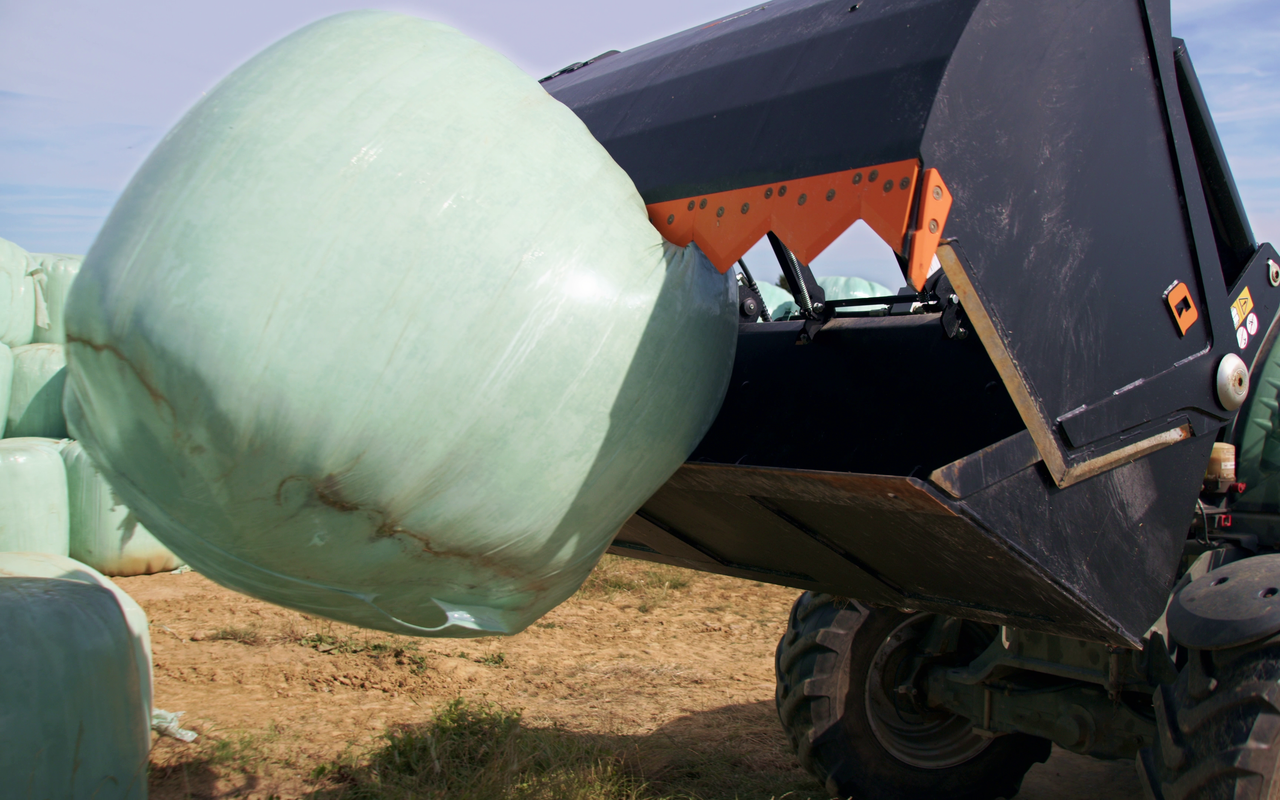 Three new Silocut loader buckets from Quicke