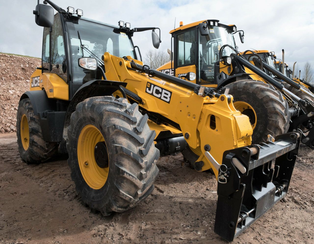 Auction report: Could you 'stretch' to a 'tidy' JCB telehandler?