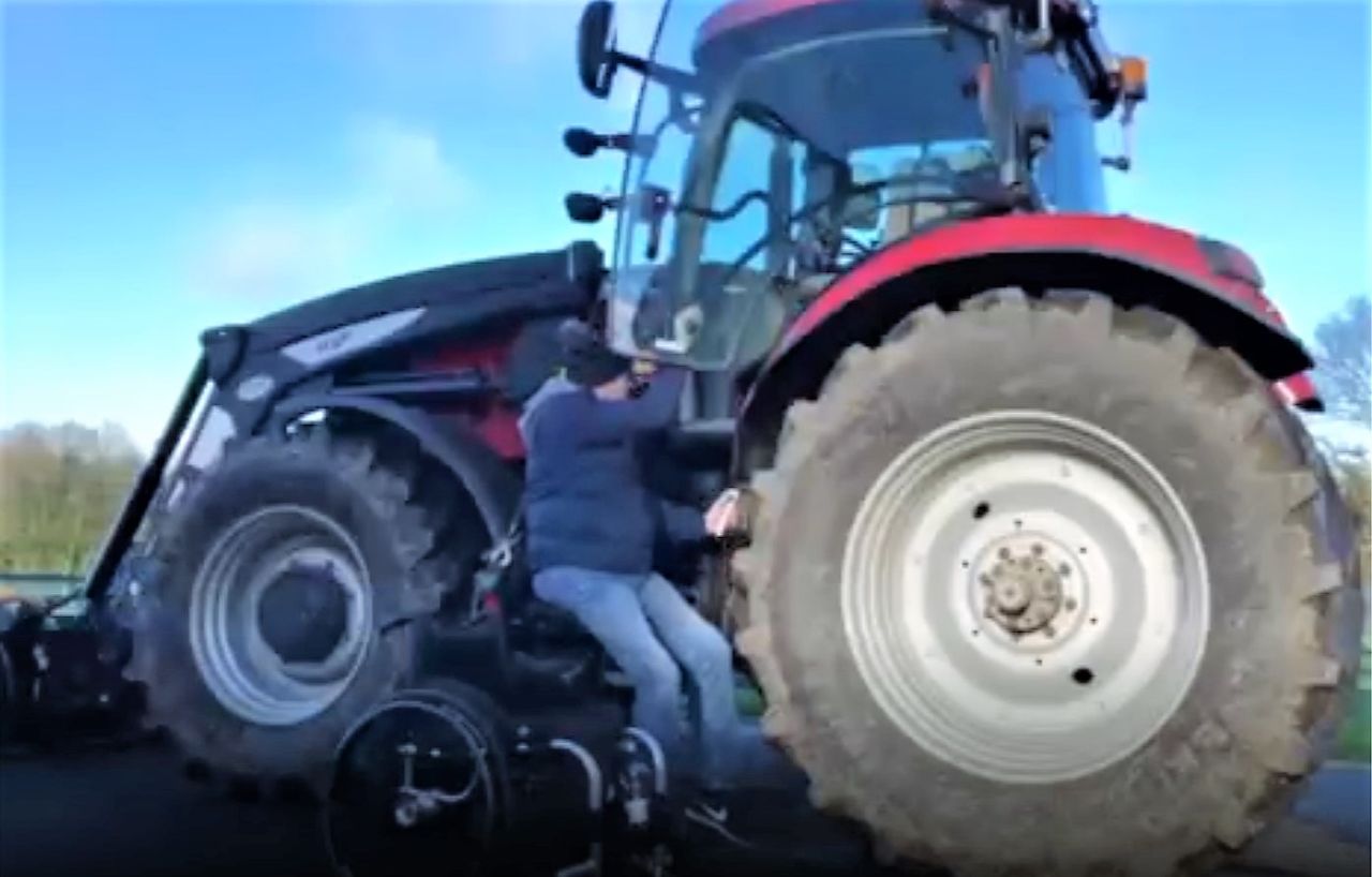 Tractor hoist gets paralysed farmer back in the driving seat