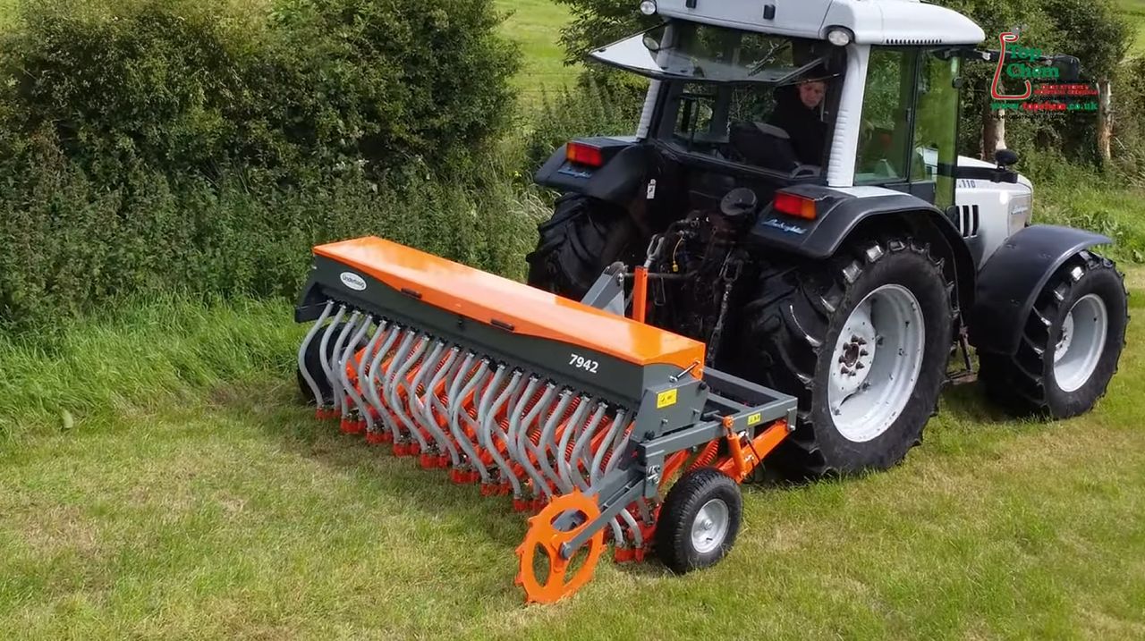 Watch: Bringing worn-out paddocks back to life with direct seeding