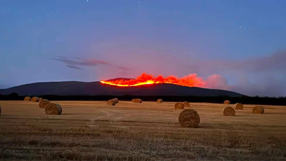 Slievenamon fire spreads to Coillte forest