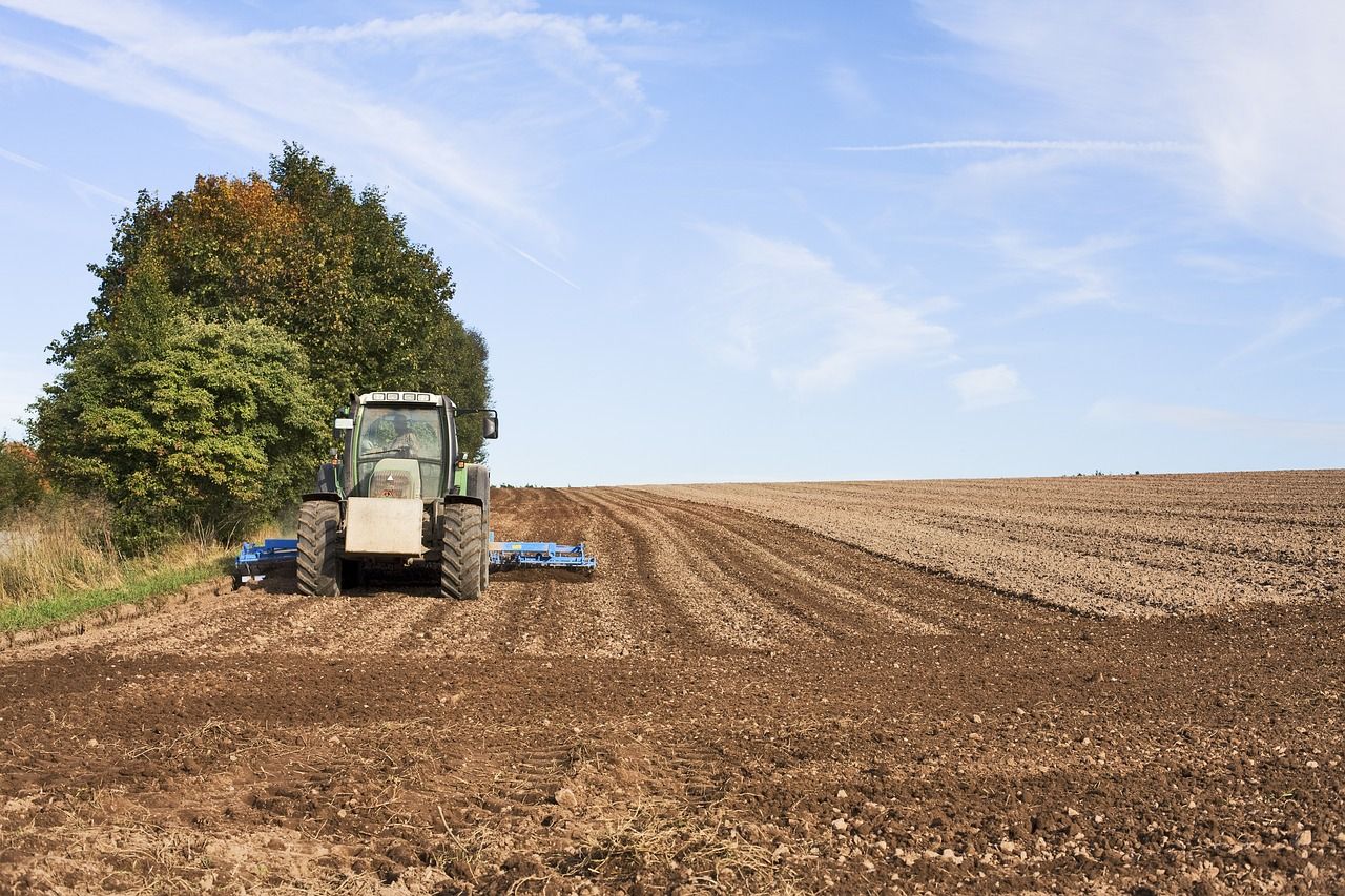 IFA field staff working with tillage farmers ahead of funding deadline