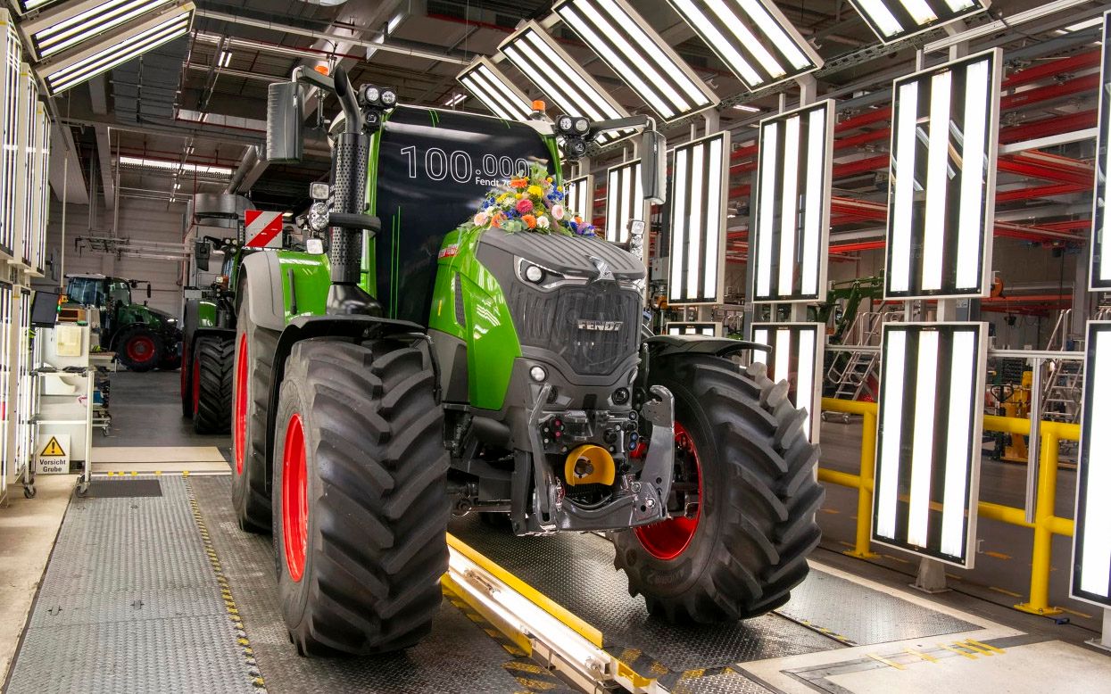 100,000 Fendt 700 Varios in 25 years of production