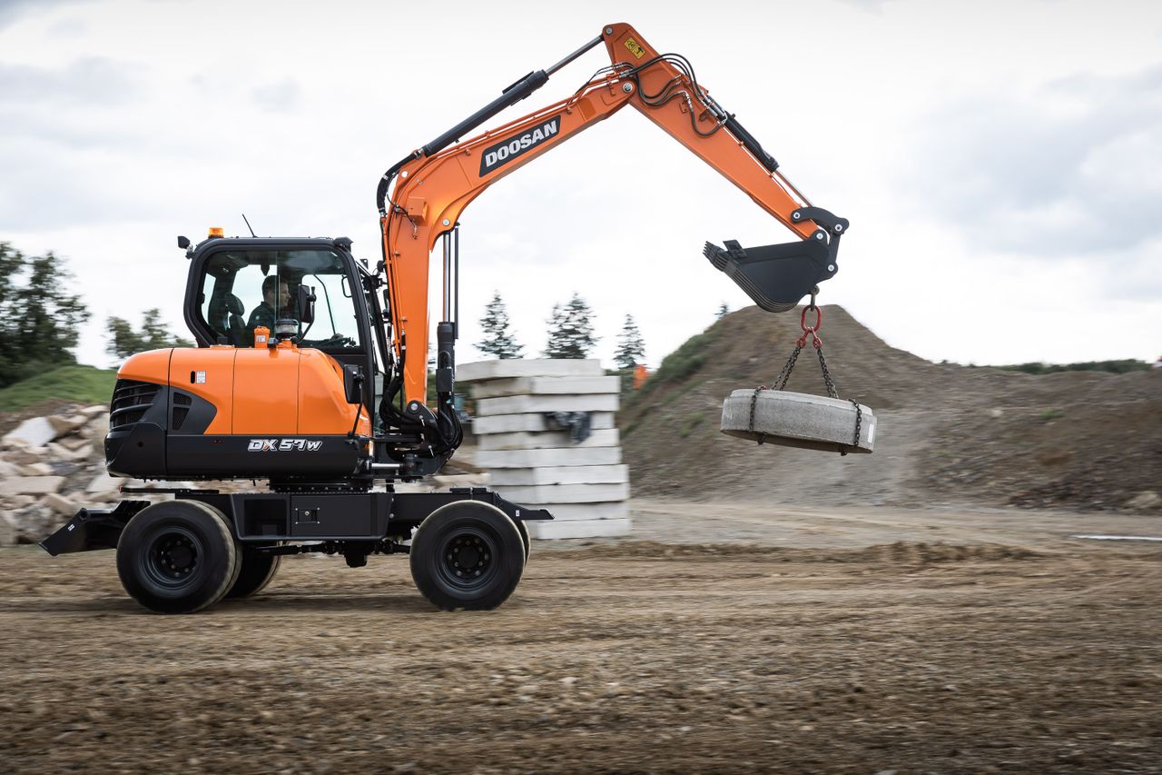 Rock and 'roll': Doosan unveils new wheeled excavator