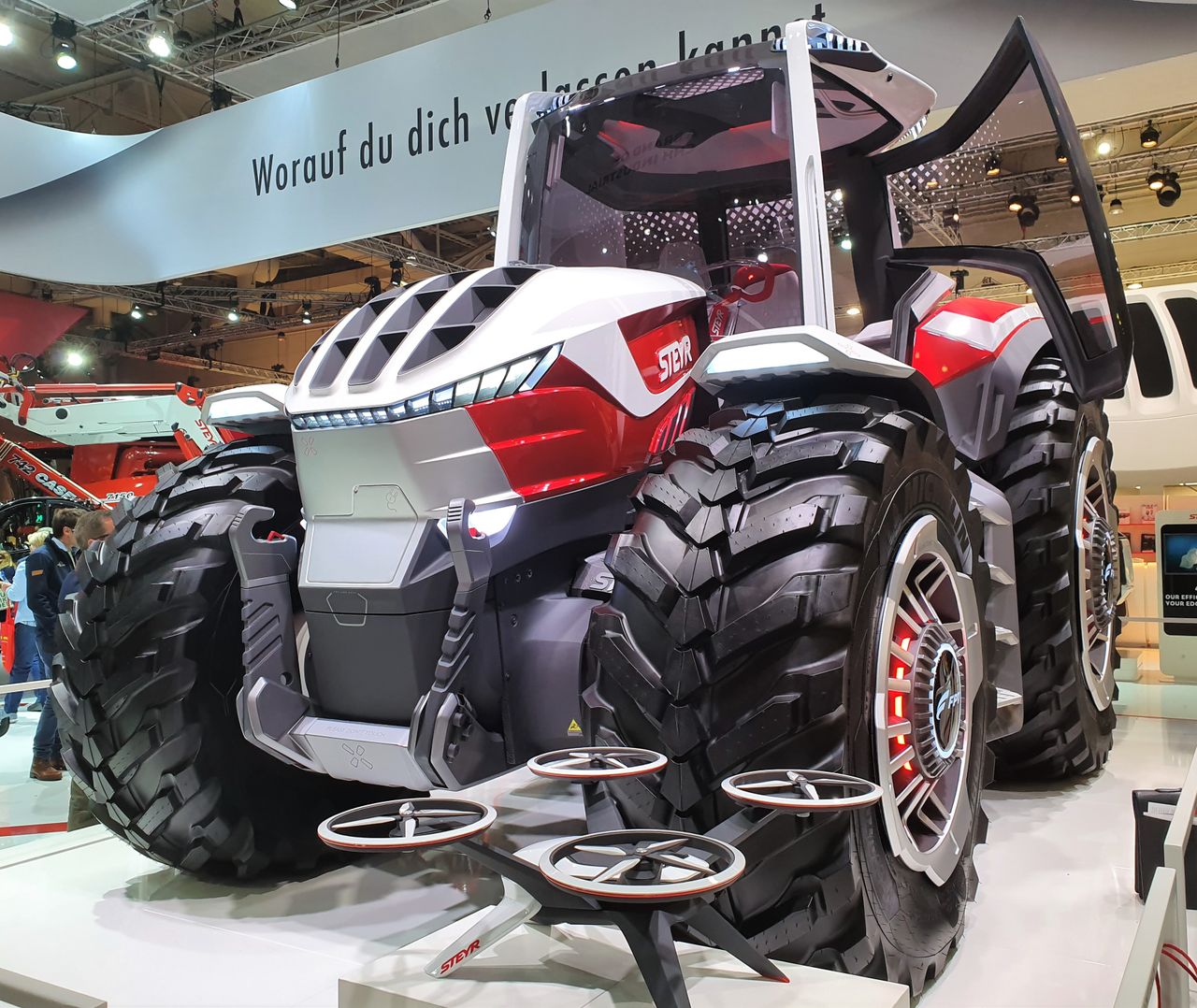 Striking Steyr 'concept tractor' pulls the punters at Agritechnica