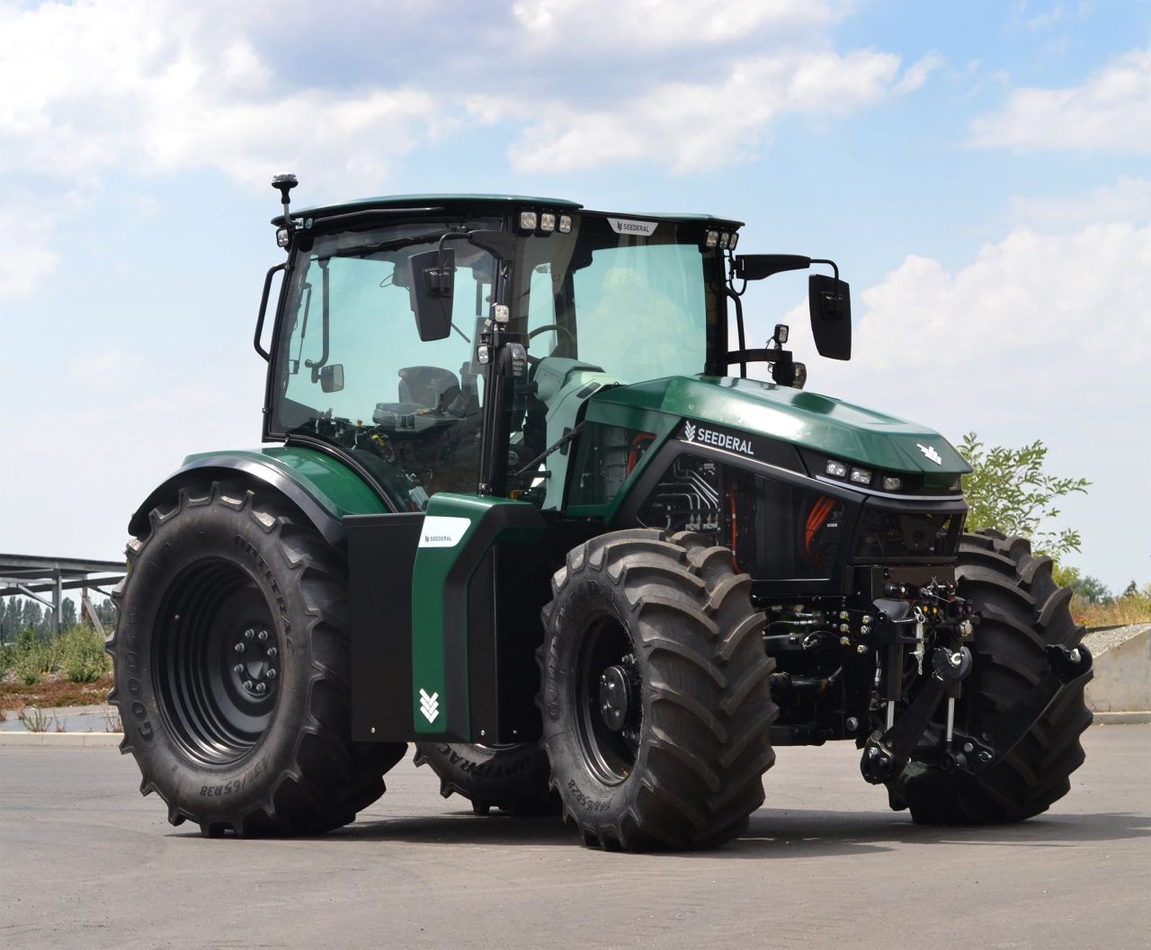 Seederal 'natively electric' 160hp tractor aims to offer farmers energy control