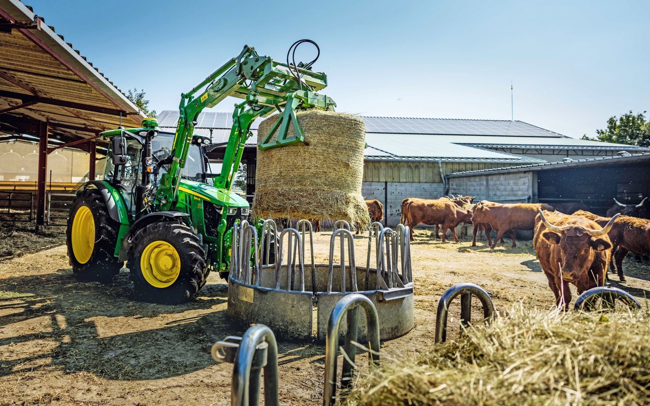 John Deere upgrades 5M series with power and tech