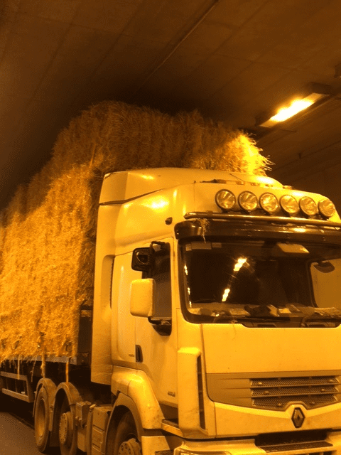 Limerick Tunnel closed after truck carrying bales gets stuck at entrance
