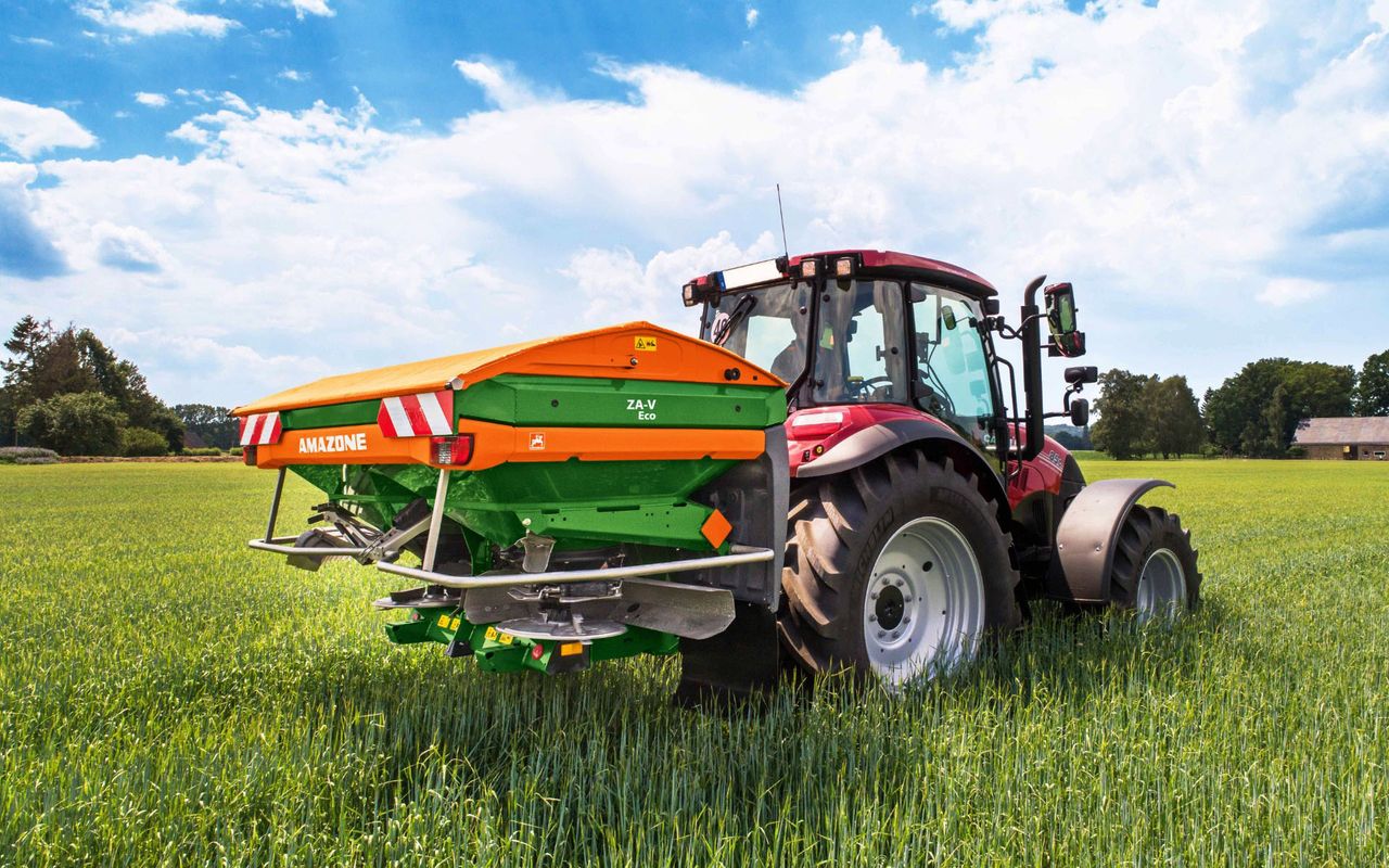 New Amazone spreader is easier on the pocket