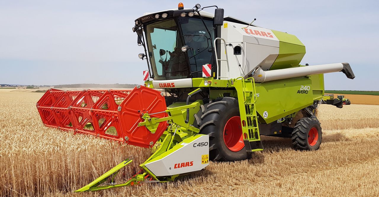 Claas Avero swaps Perkins engine for 6.7L Cummins