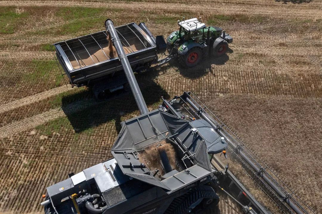 OutRun: An autonomous tractor kit from AGCO