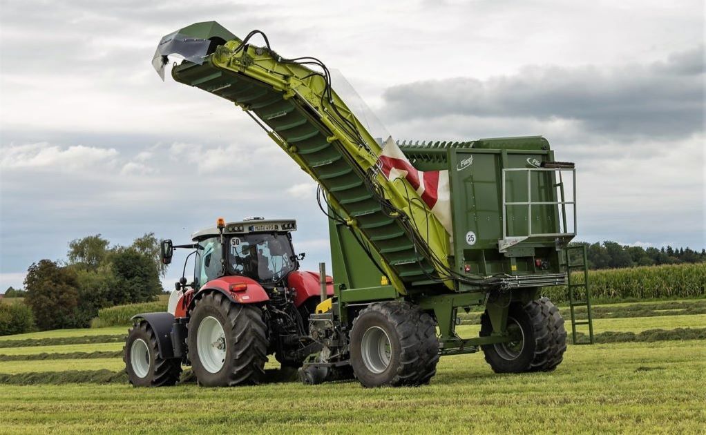 Fliegl takes over French machinery manufacturer, but which one?