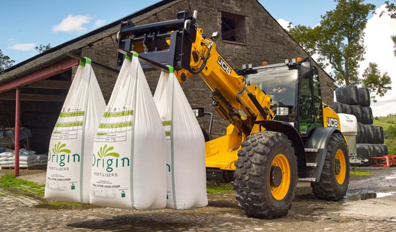 Telescopic loader registrations dip for first 3 months