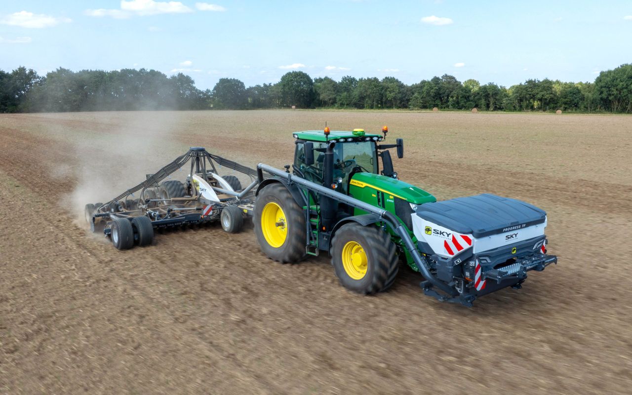 New Sky Progress TF sows four products in one pass