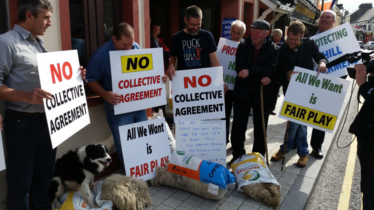 Coveney gives some ground on commonages, as protests continue at Taoiseach's Castlebar office