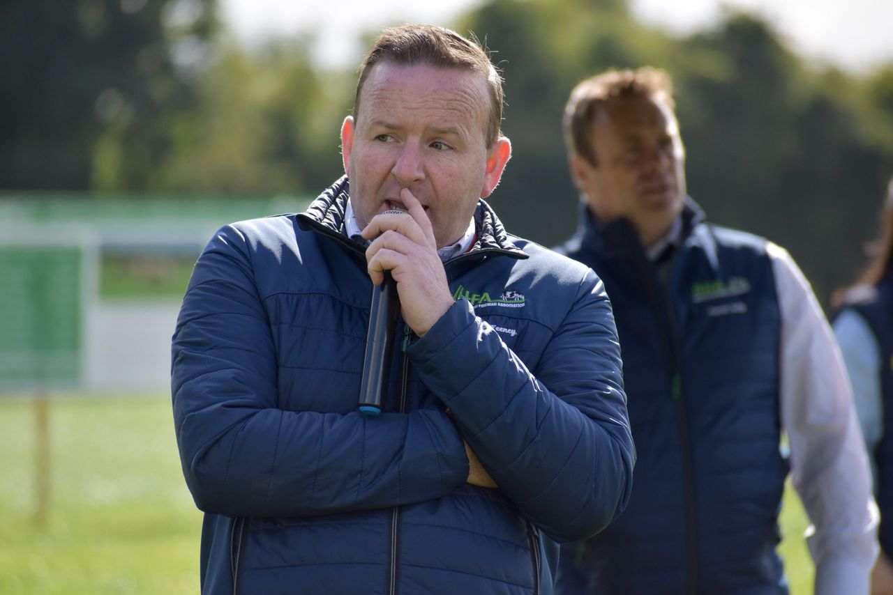 IHFA CE Laurence Feeney addresses crowds at last year's Focus Farm Walk