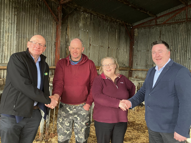 Tipperary farmers win €25k solar system prize from Agriland and Local Power