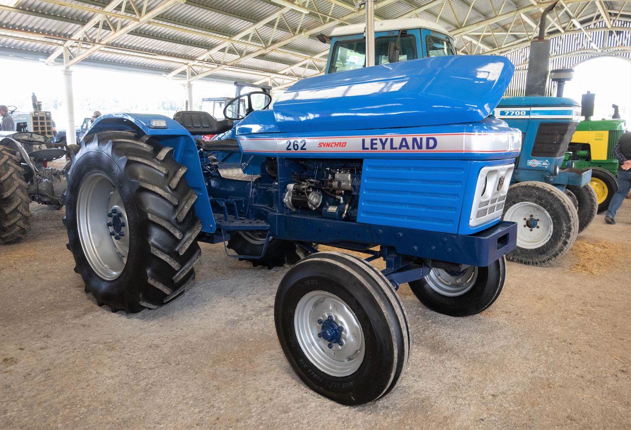 Auction report: 'Best of the rest' from classic tractor sale