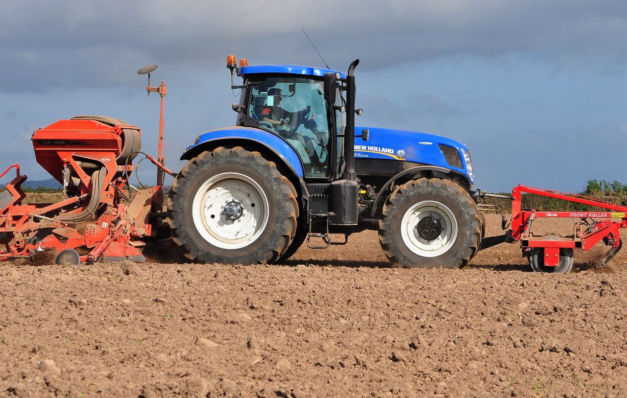 New tractor sales in UK rise; end-of-year rush boosts tally