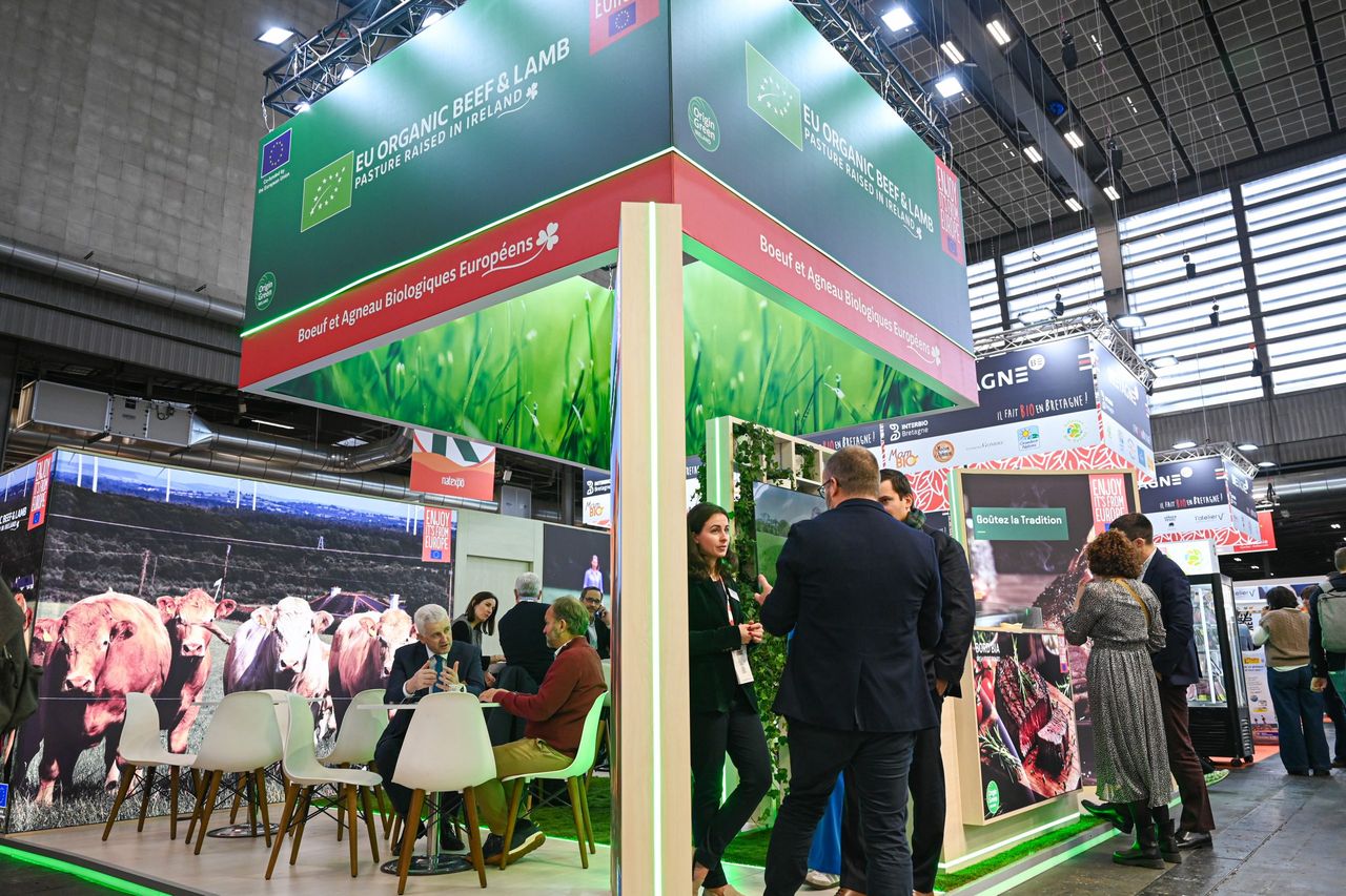 Promoting EU organic beef and lamb from Ireland at the Nat Expo trade show in Paris. Source: Bord Bia