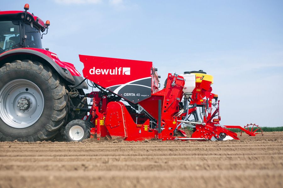 Dewulf's Certa 40 Integral brings hi-tech to planting