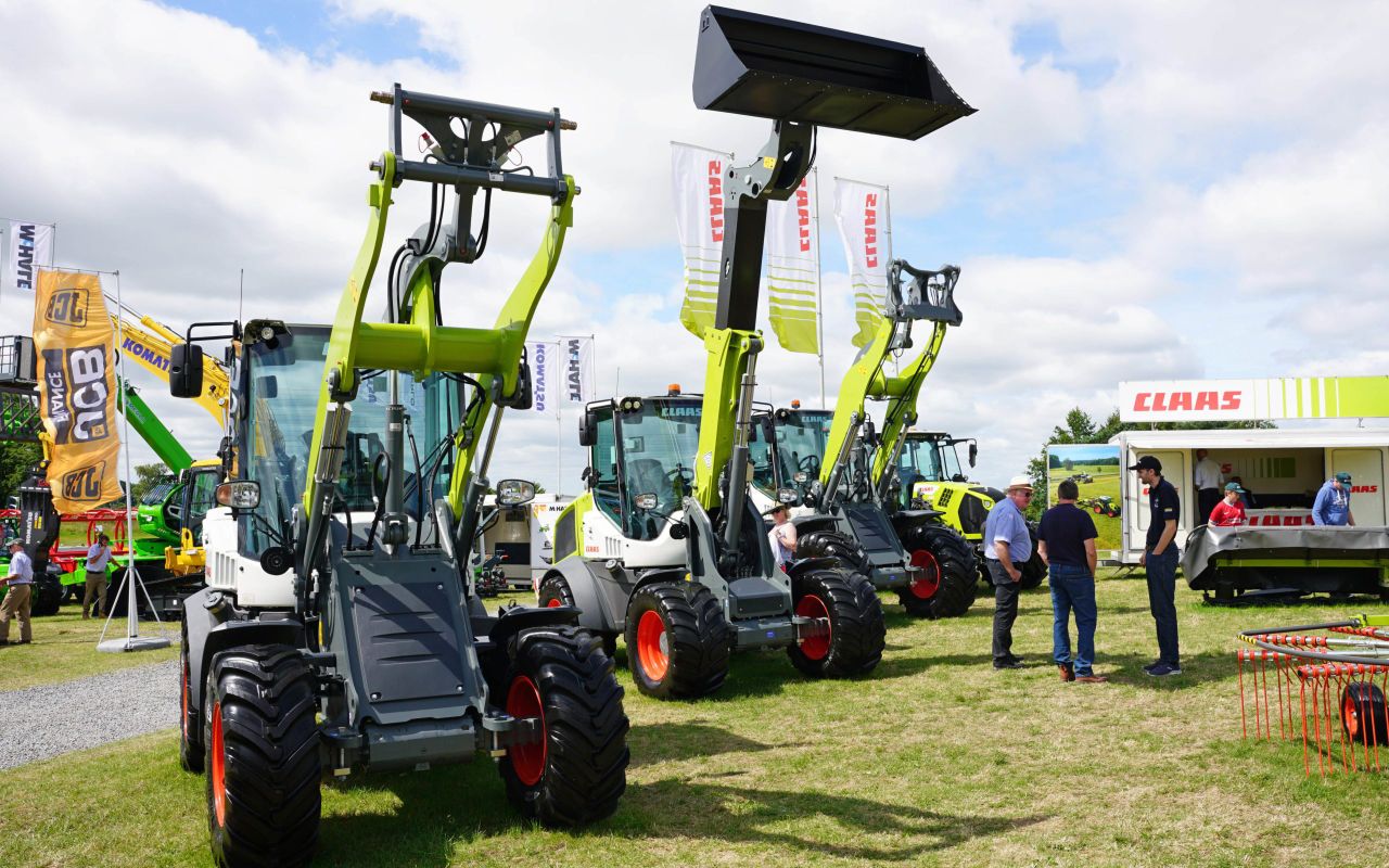 Machinery Focus: Big loaders and novel steering systems at Punchestown