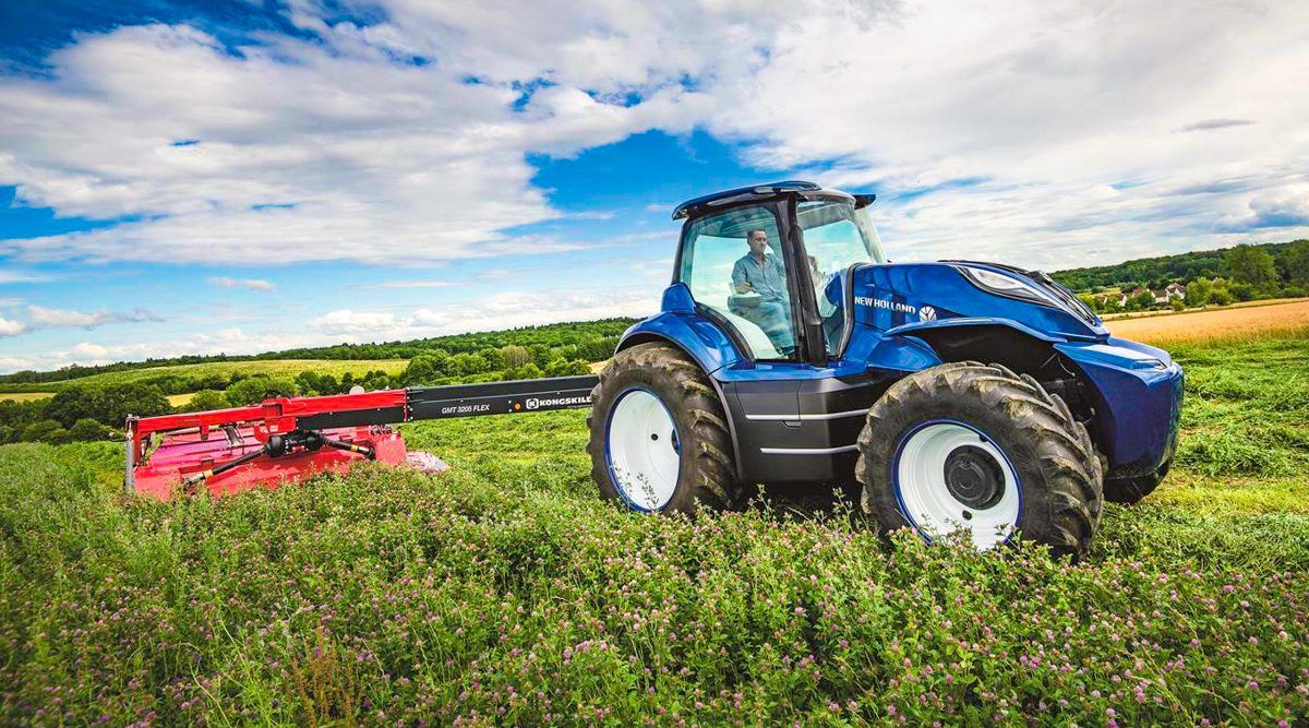 New Holland's futuristic methane-powered tractor wins big