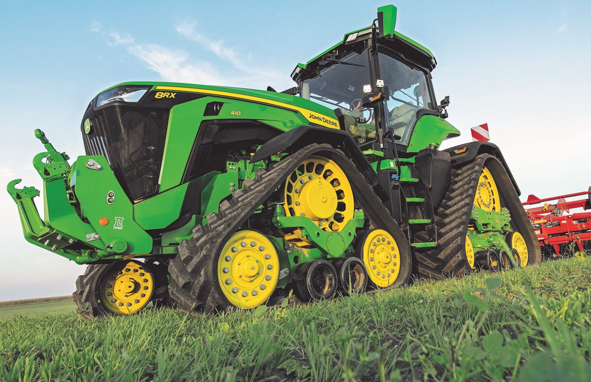 New high-powered John Deere tractors get 2 tracks, 4 wheels or 4 tracks
