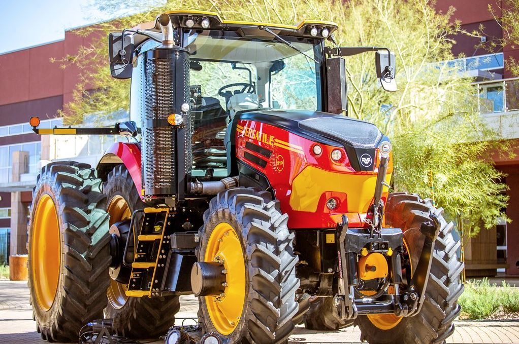 Pics: New 175-210hp Canadian-built tractors unveiled