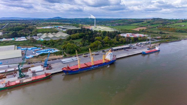 How much does it cost to import French barley?