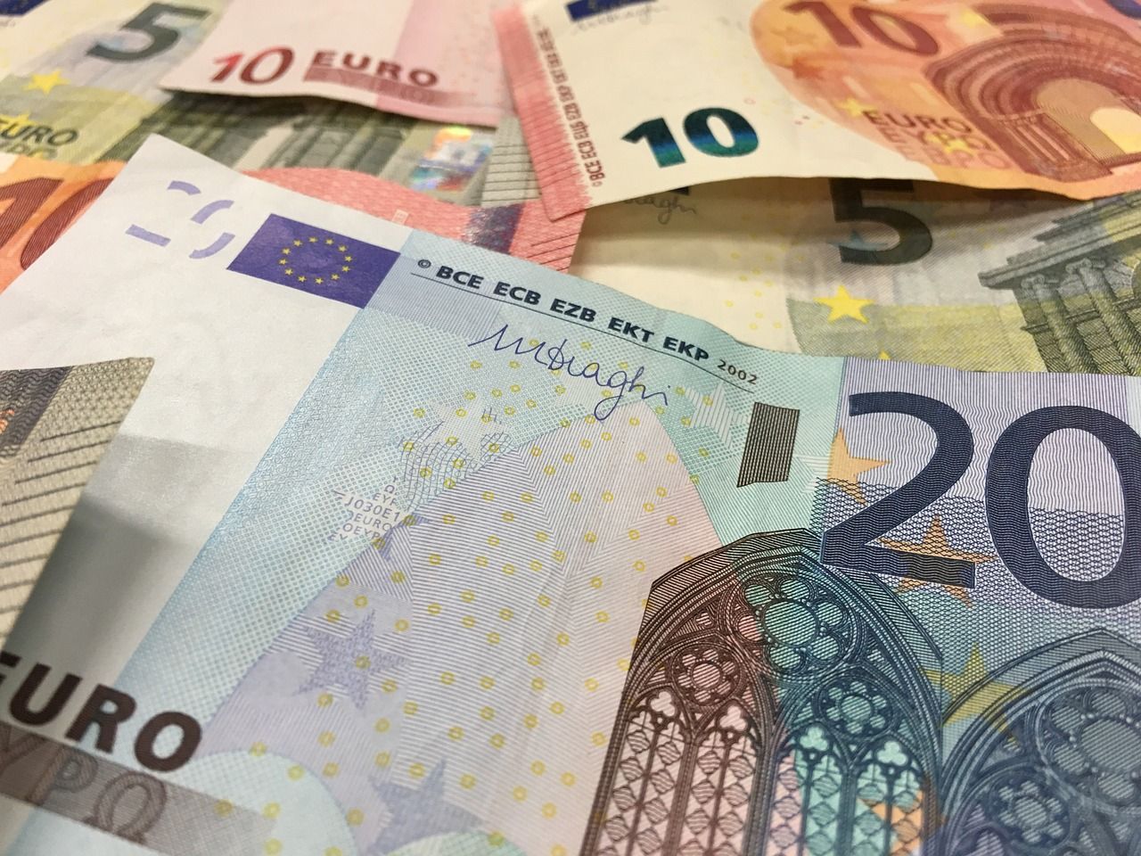 Healy-Rae: Pay farmers 'on time, every time'